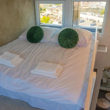 Warynskiego 9 - Piekna Panorama Miasta - Smart Tv 42 Cale - Wifi - Ekspres Kapsulkowy - W Pelni Wyposazona Kuchnia Daire *